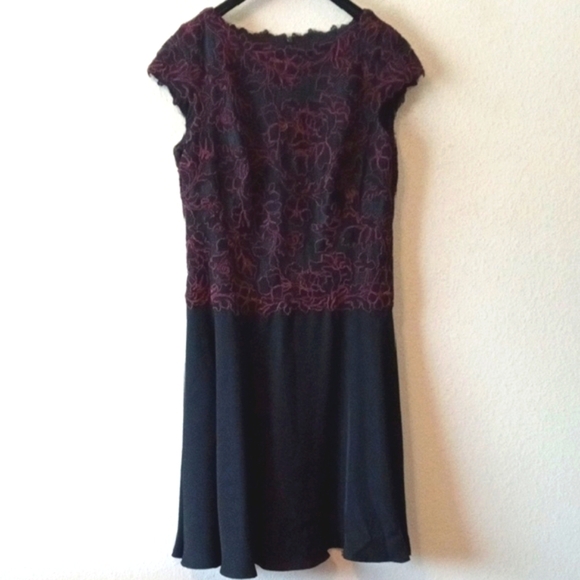 Tadashi Shoji Lace Dress Sokoto design black and red - Picture 8 of 9